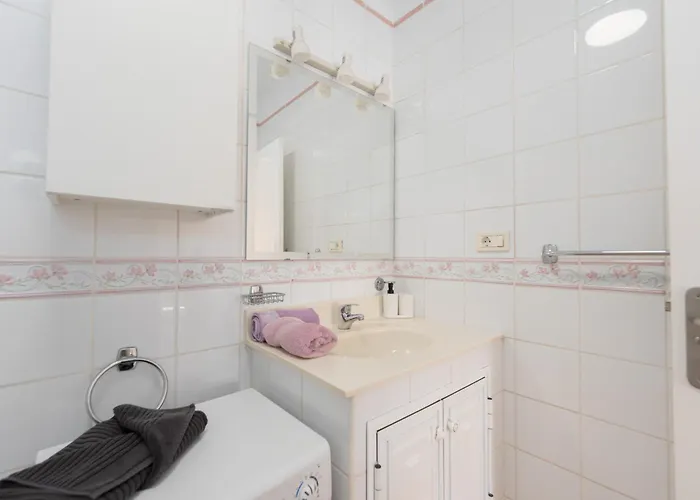 Park & Pool 아파트 아데제